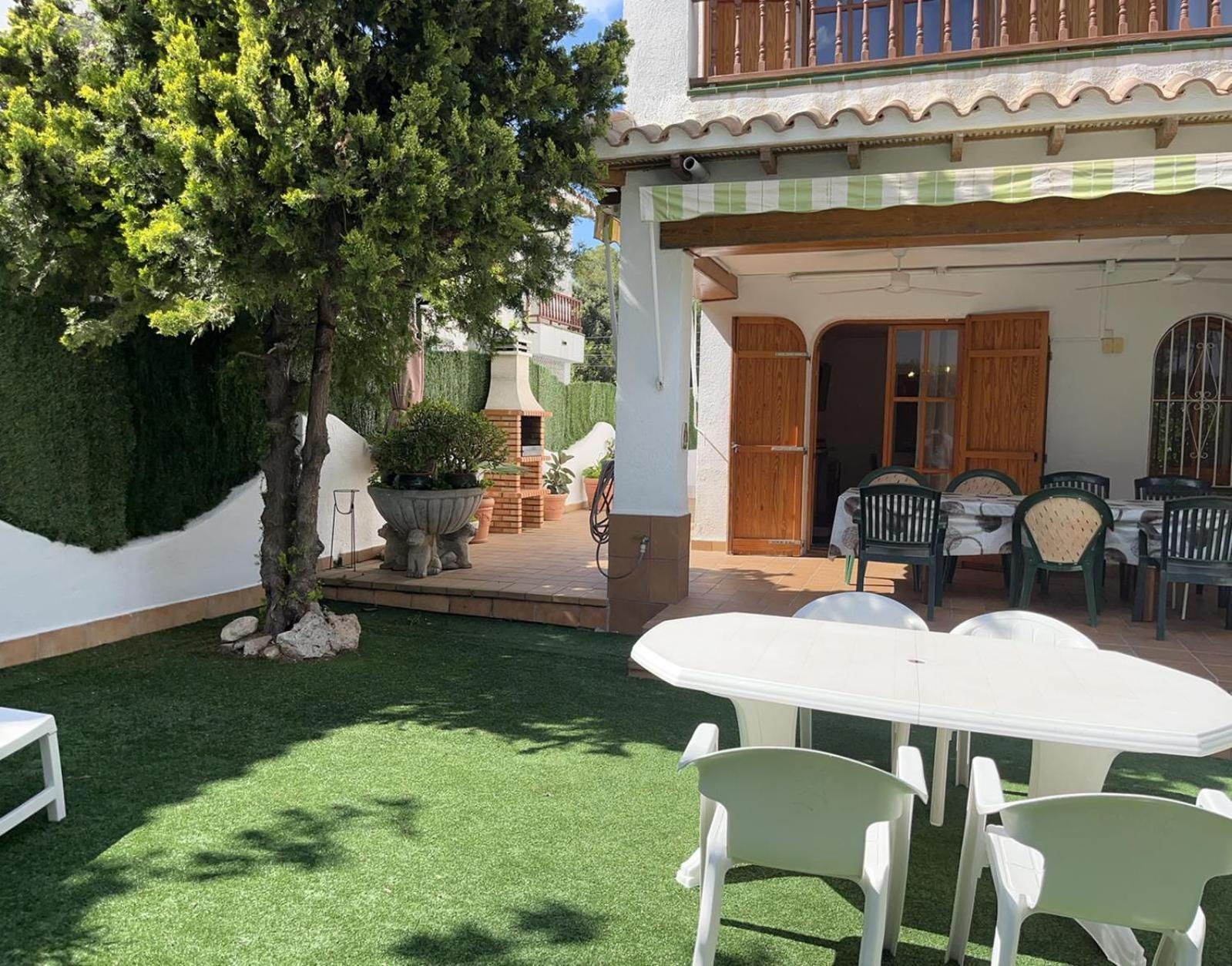 Villa Wonderful Beach House With 2 Pools à Calafell Extérieur photo